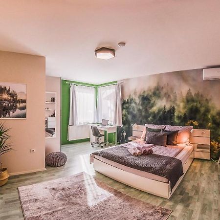 Riverside Apartman**** Miskolc Exterior foto
