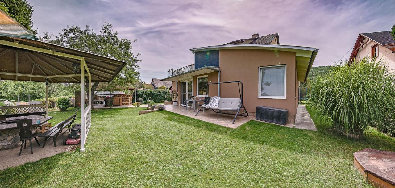 Riverside Apartman**** Miskolc Exterior foto